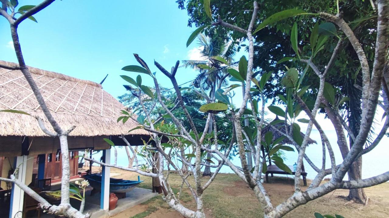 Khabita Beach Resort Lembar  Екстер'єр фото